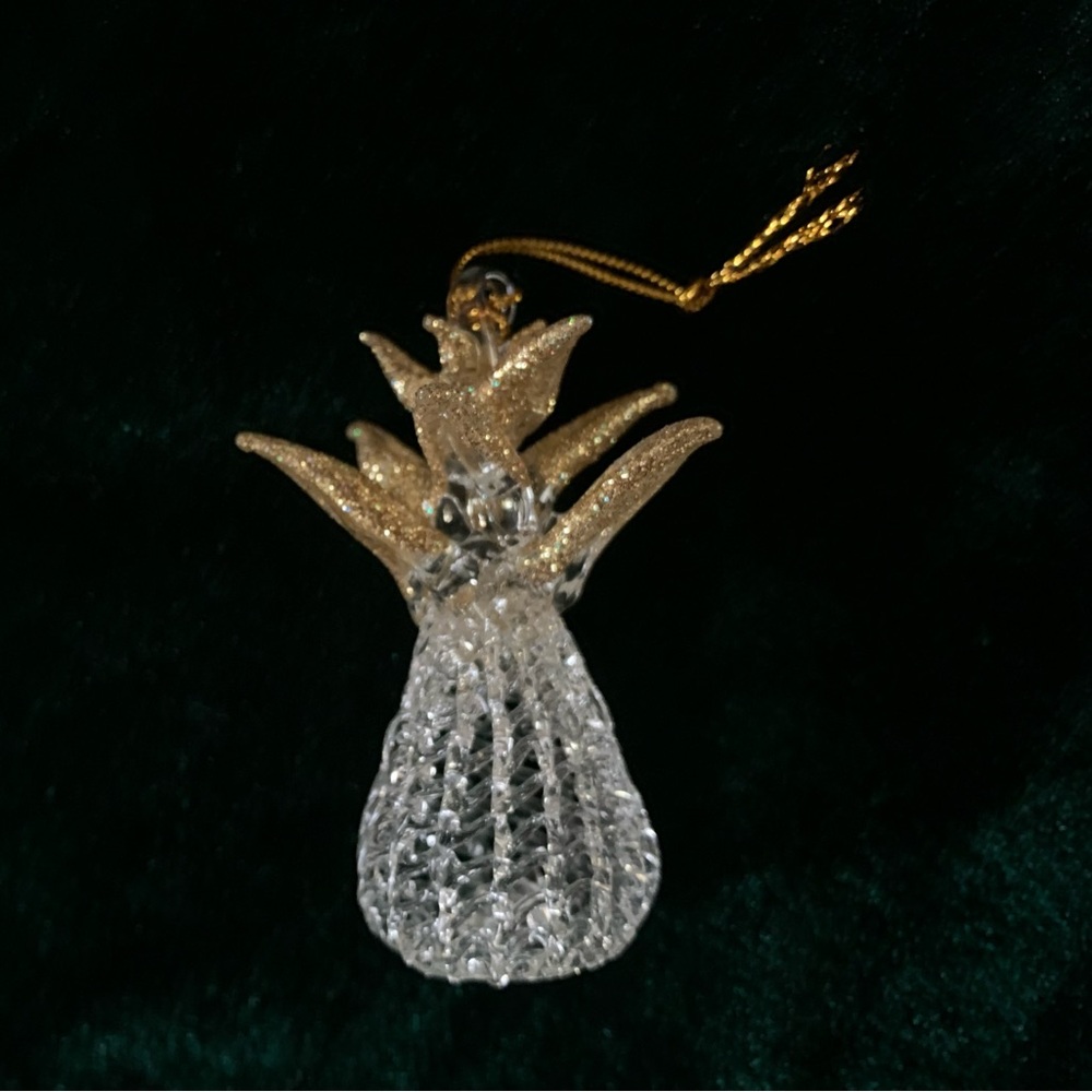 Handspun Glass Pineapple Ornament (Clear and Gold) - Picture 5 of 5